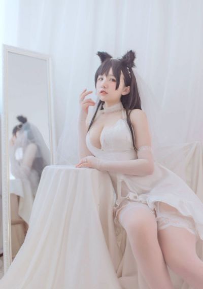 校园喂不饱的荡货h_蓝光高清视频播放