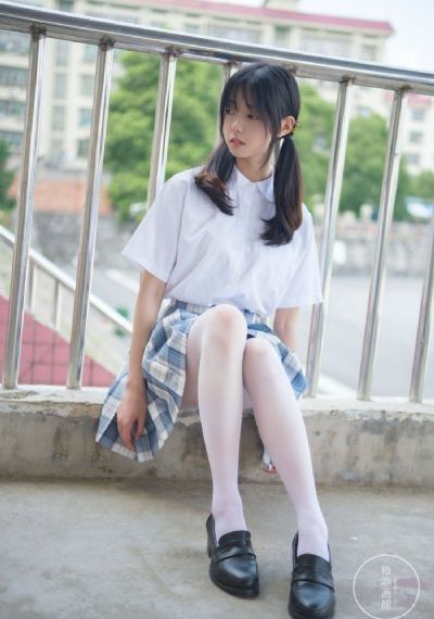 丝袜老师扒开双腿让我爽视频_720影视在线观看