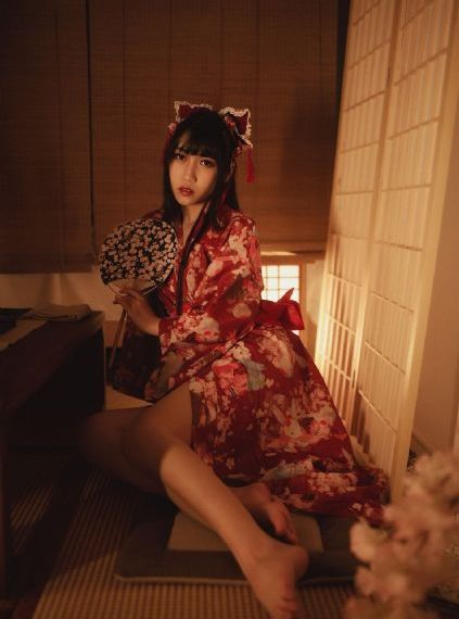18分钟破处视频_720高清完整版
